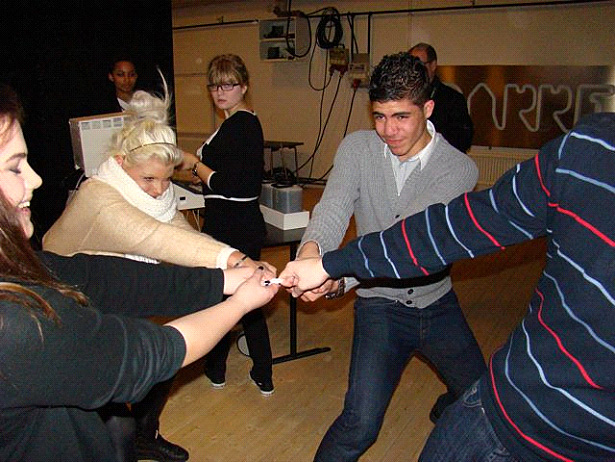 Teknikmässa på LTH - Plasten som tillverkats är svår att dra sönder